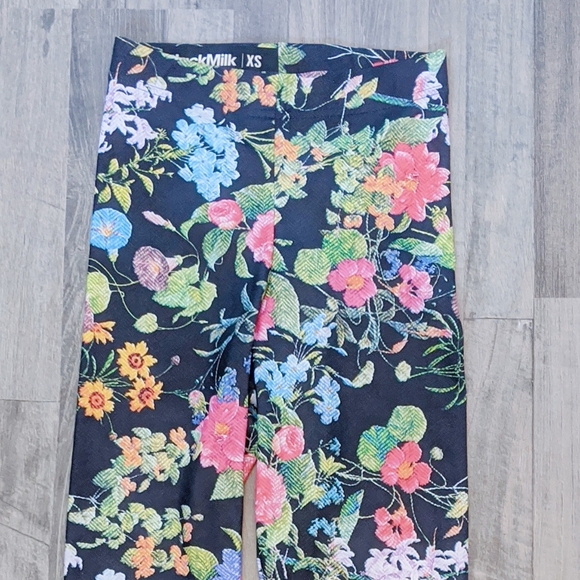 Blackmilk Bloom Loom Leggins - Picture 3 of 4